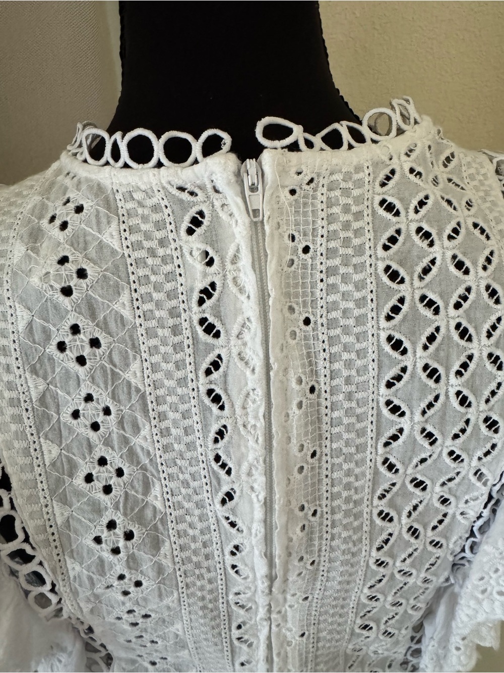 DO+BE White Eyelet Ruffle Lace Peplum Top Size Small - Picture 7 of 9